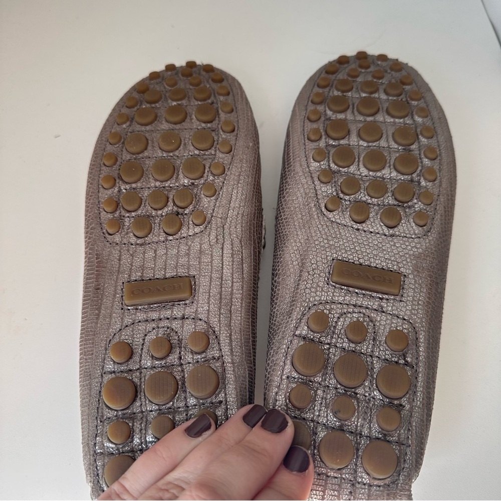 Coach (6.5) Silver Metallic Nadia Driving Moccasin Loafer w Tassels, Snakeskin - Picture 5 of 9